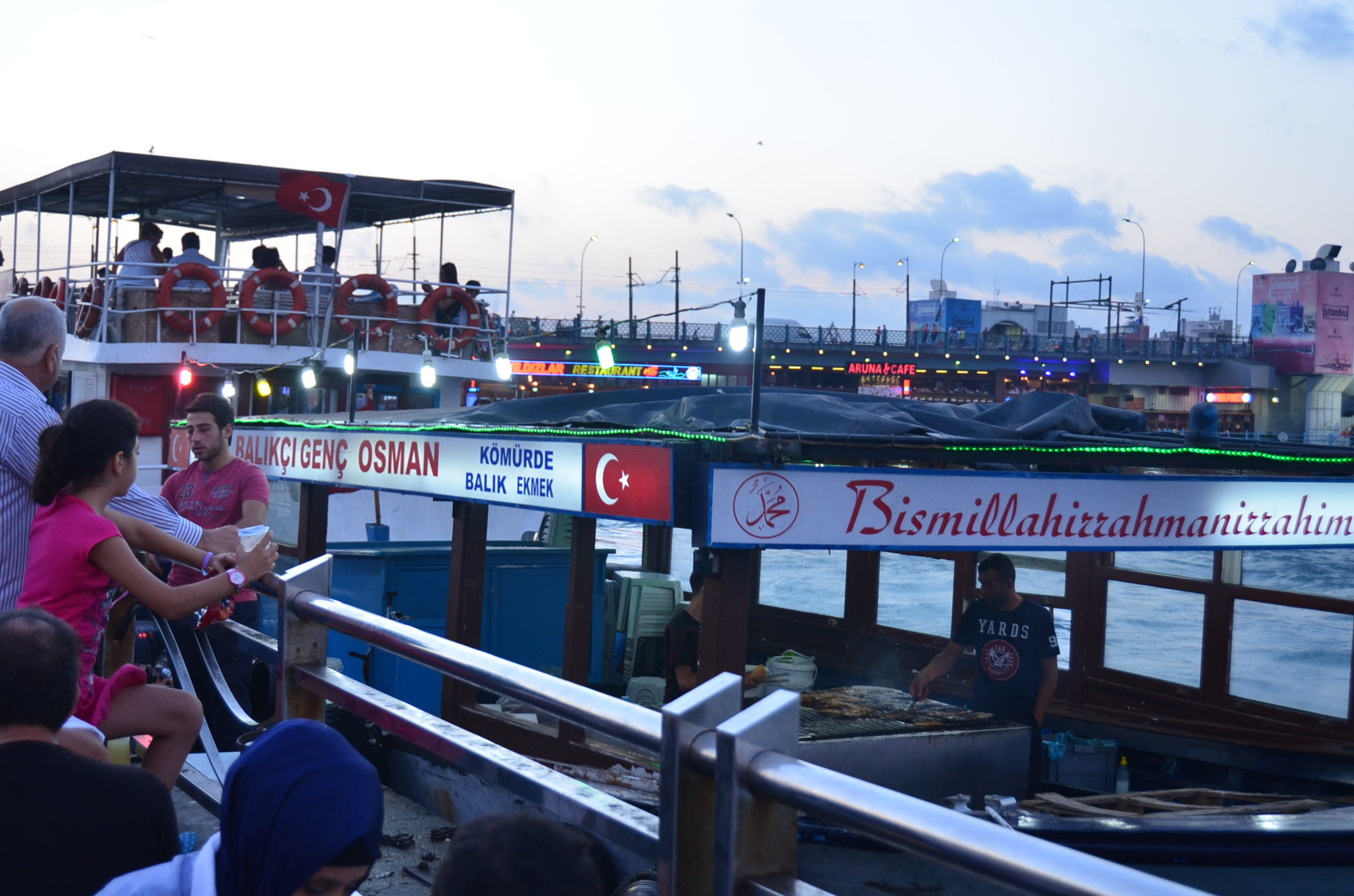 船上のサバサンド屋