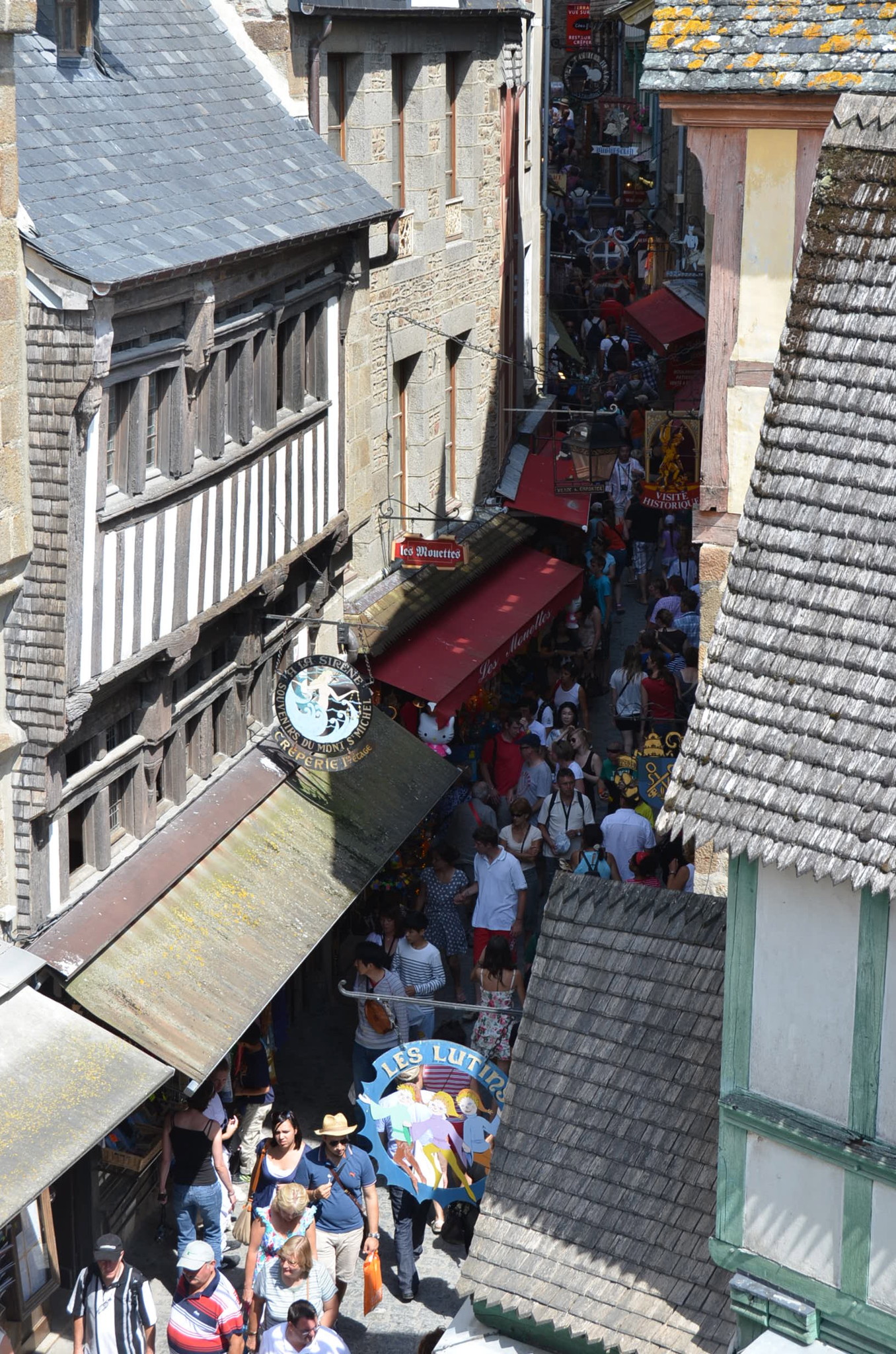 城内は非常に狭い