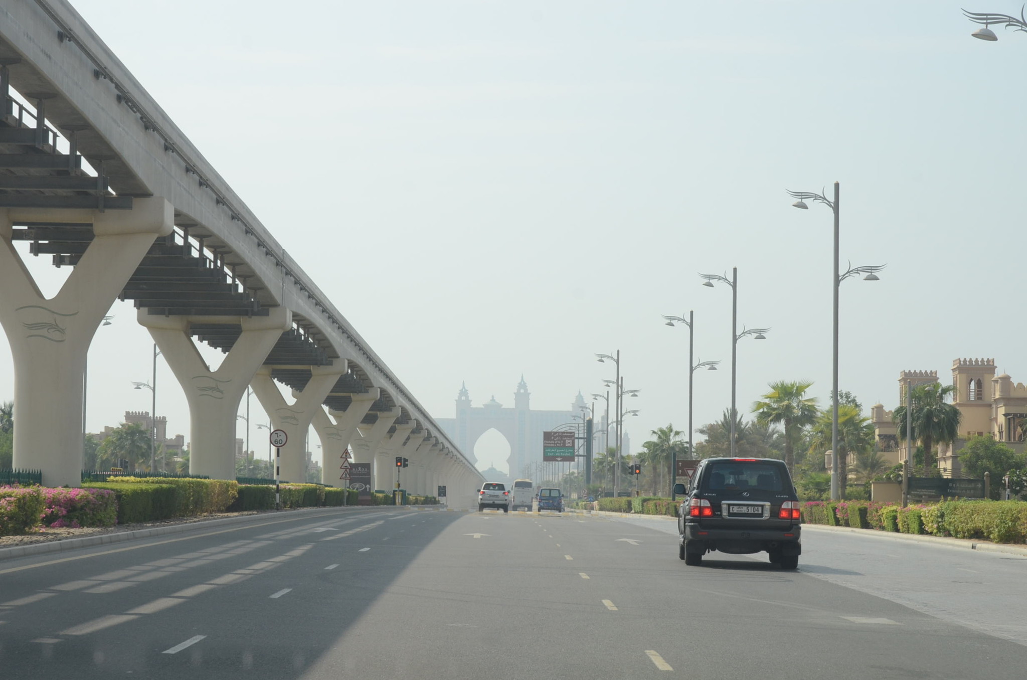 パーム・アイランドからアトランティス・ザ・パーム。宮殿のよう