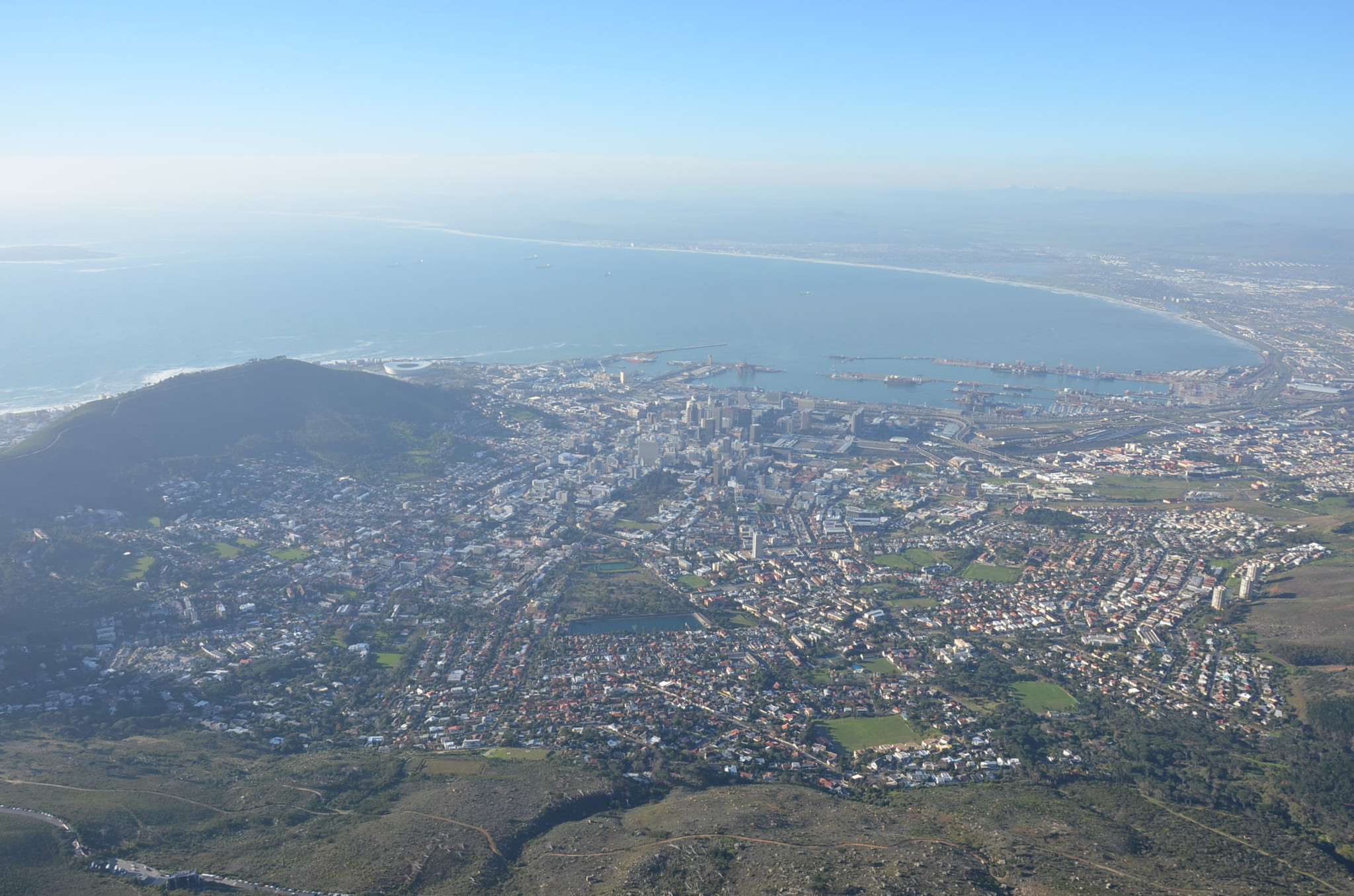 テーブル・マウンテンからケープタウンを一望