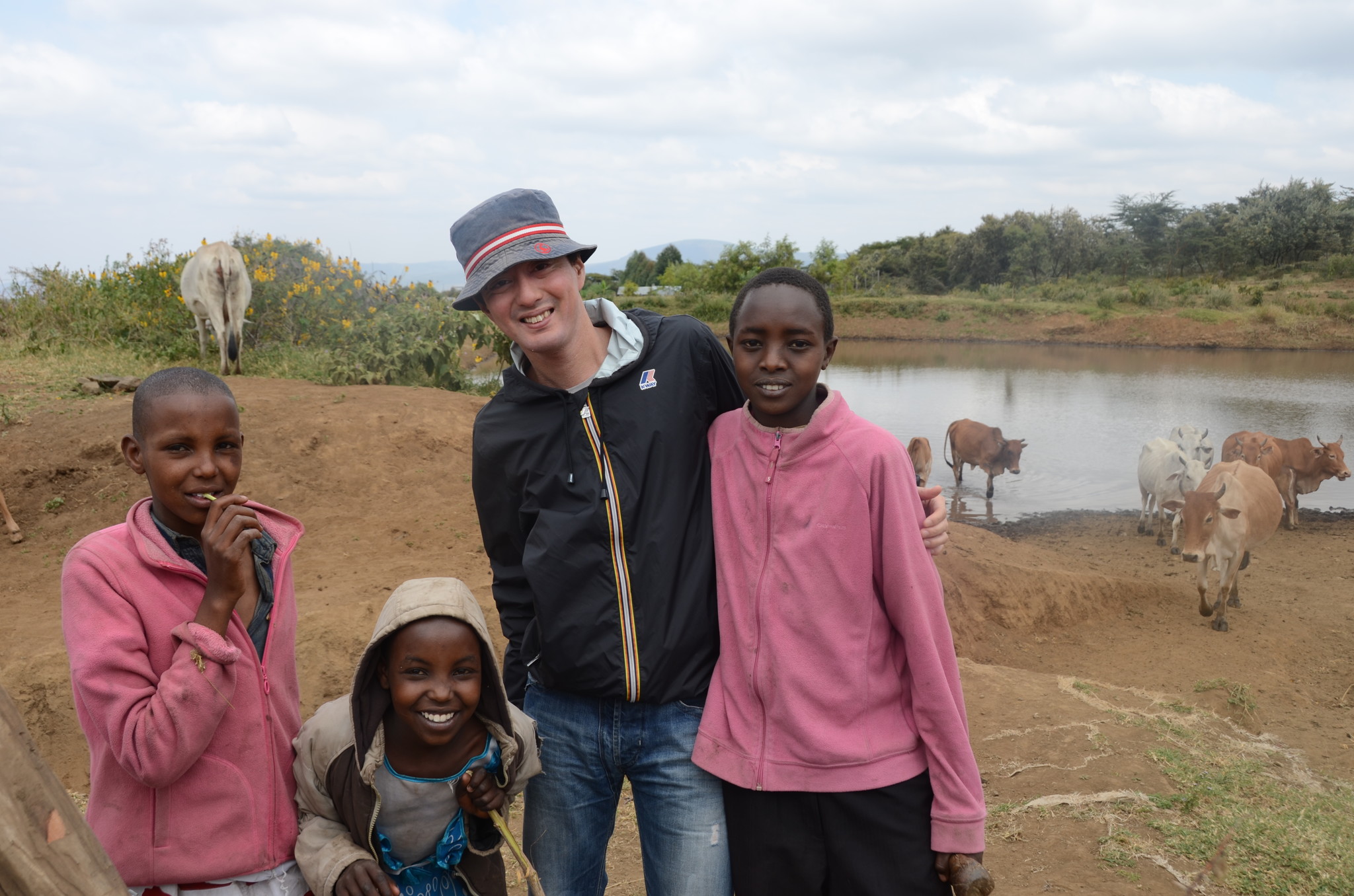 サファリへ行く最中、車が壊れた時に撮った一枚