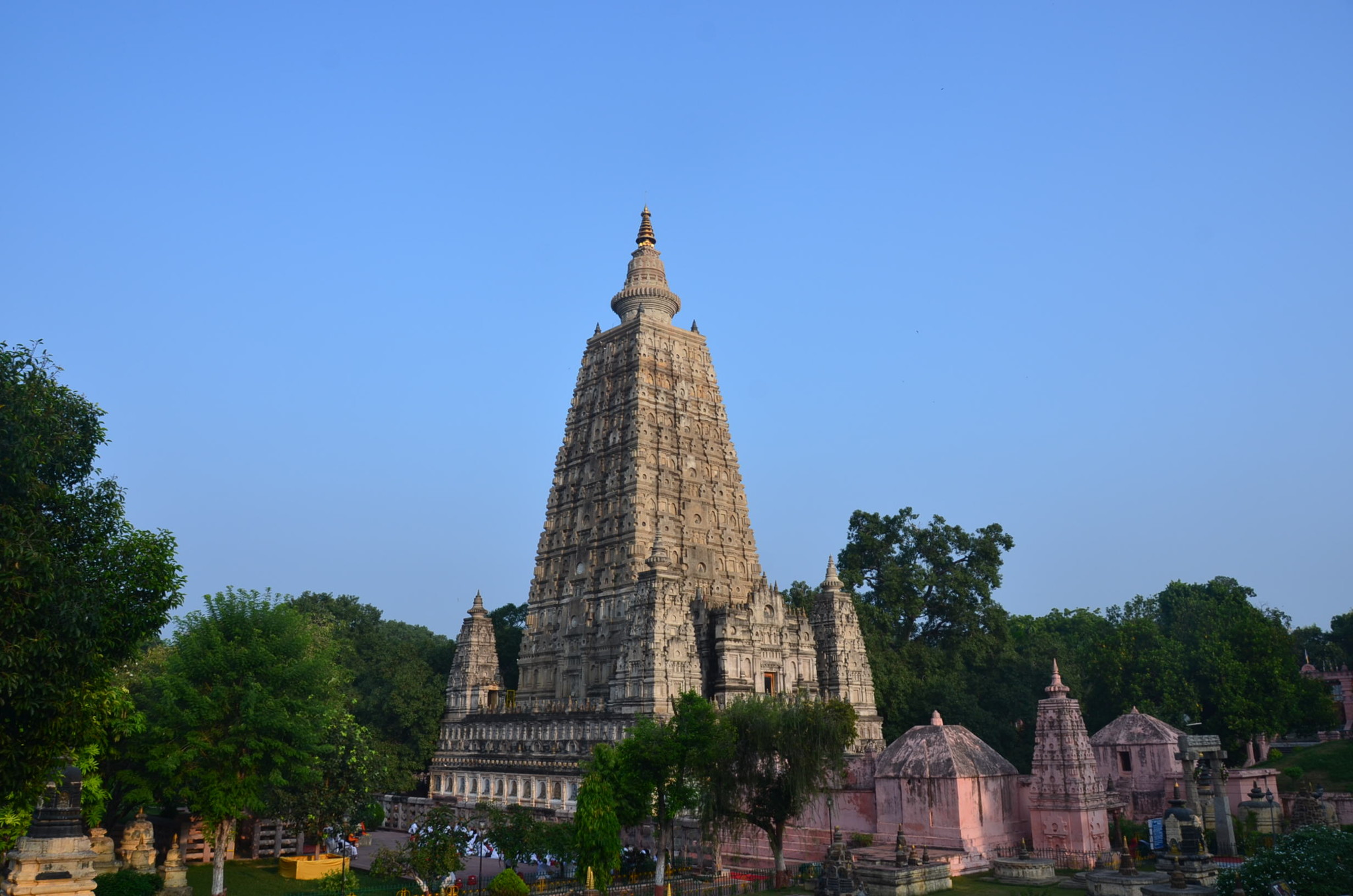 マハーボディー寺院。素晴らしく整備されている